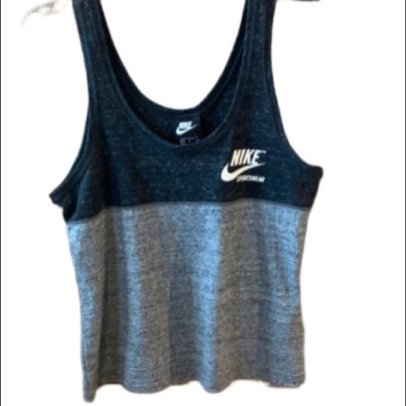 Nike Tops - 💥 Nike (organically ground cotton) Black/Gray NWT